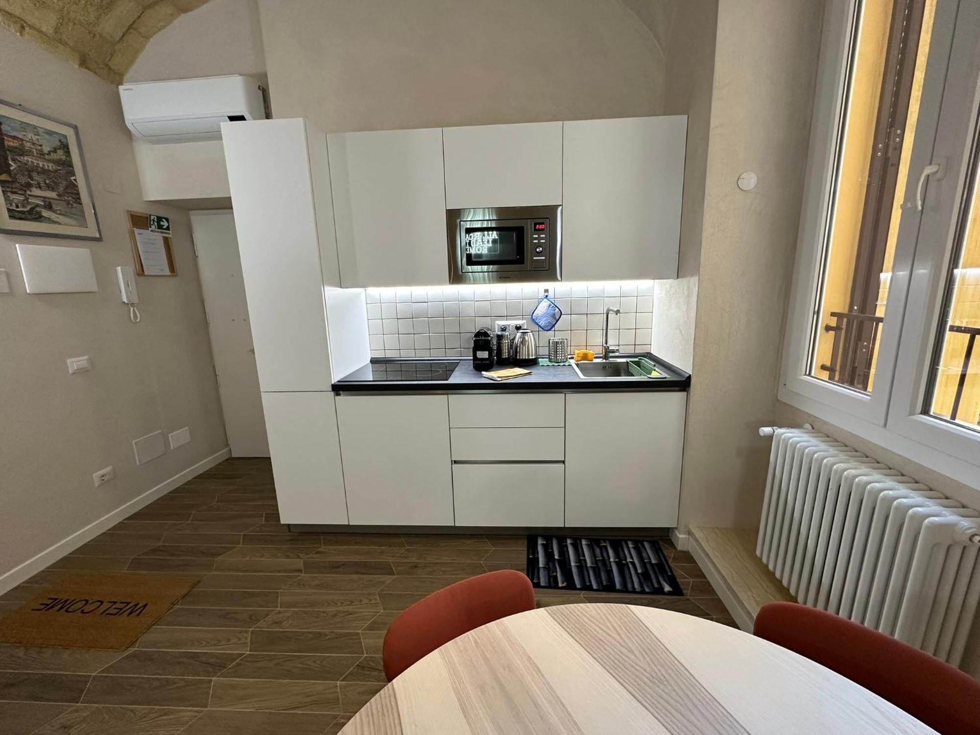 Santamaura Vatican Apartment โรม ภายนอก รูปภาพ